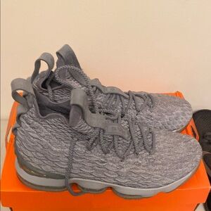 Nike Mens Gray Athletic Shoes